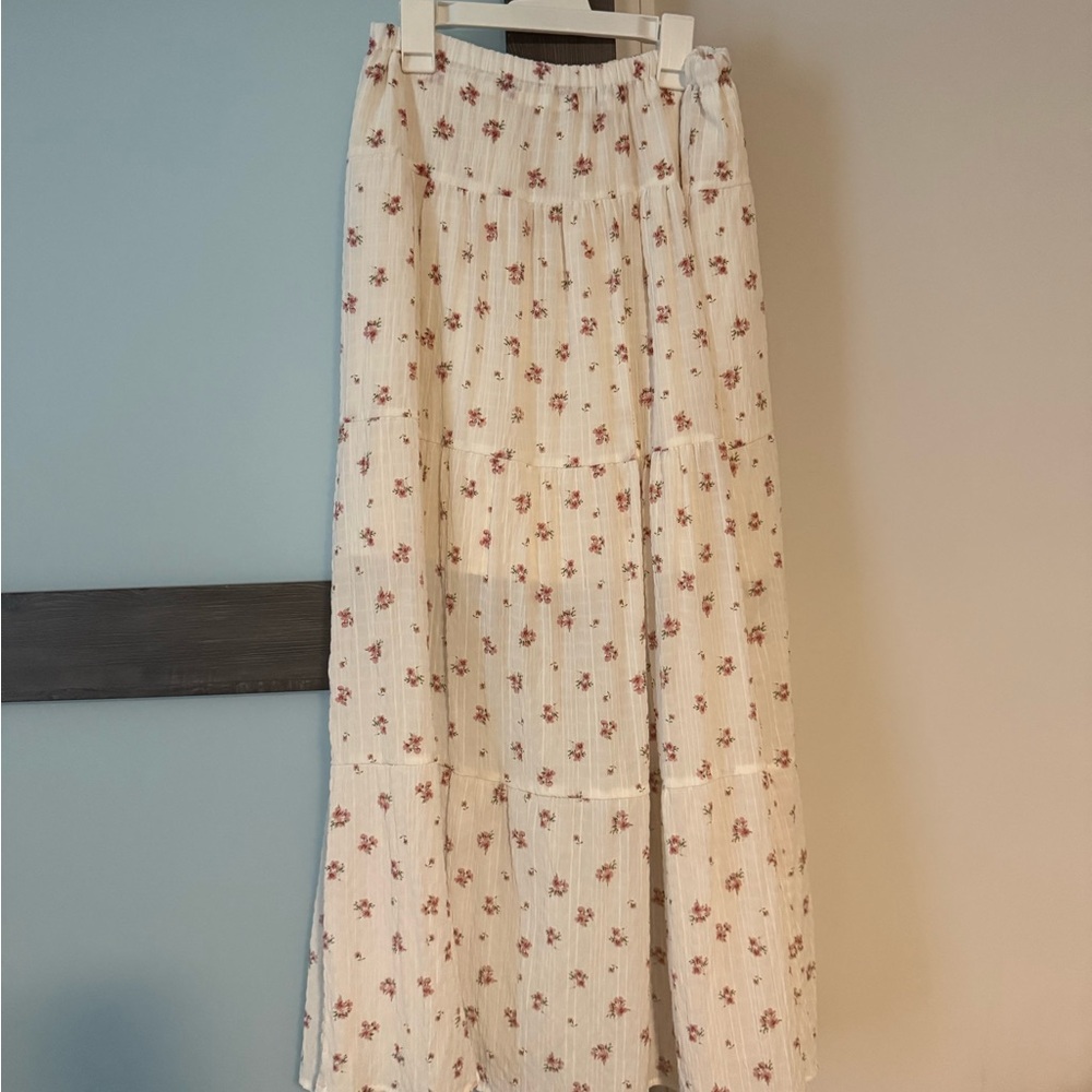 SHEIN Cream Floral Maxi Skirt